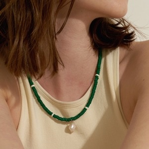 Green Horn &amp; Pearl Necklace
